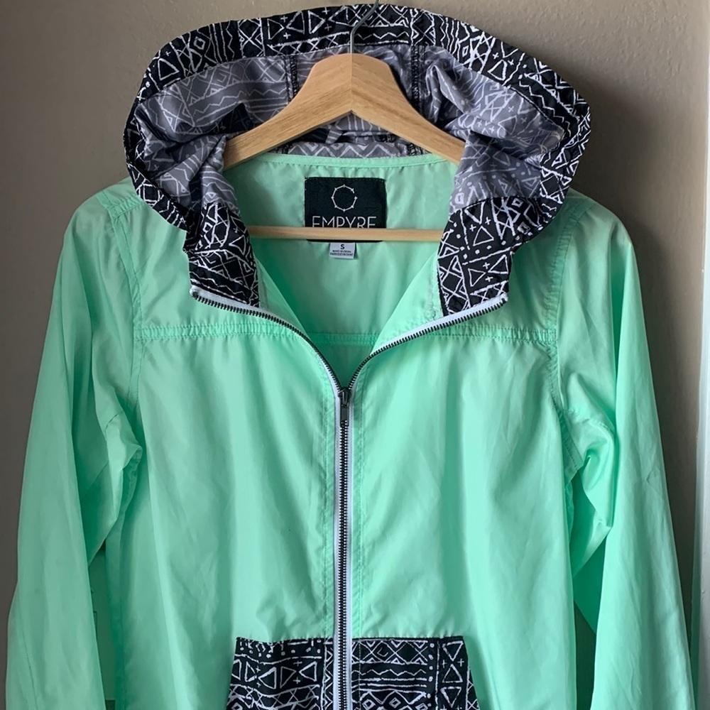 EMPYRE Neon Green Geometric Print Long Sleeve Winderbreaker Hoodie